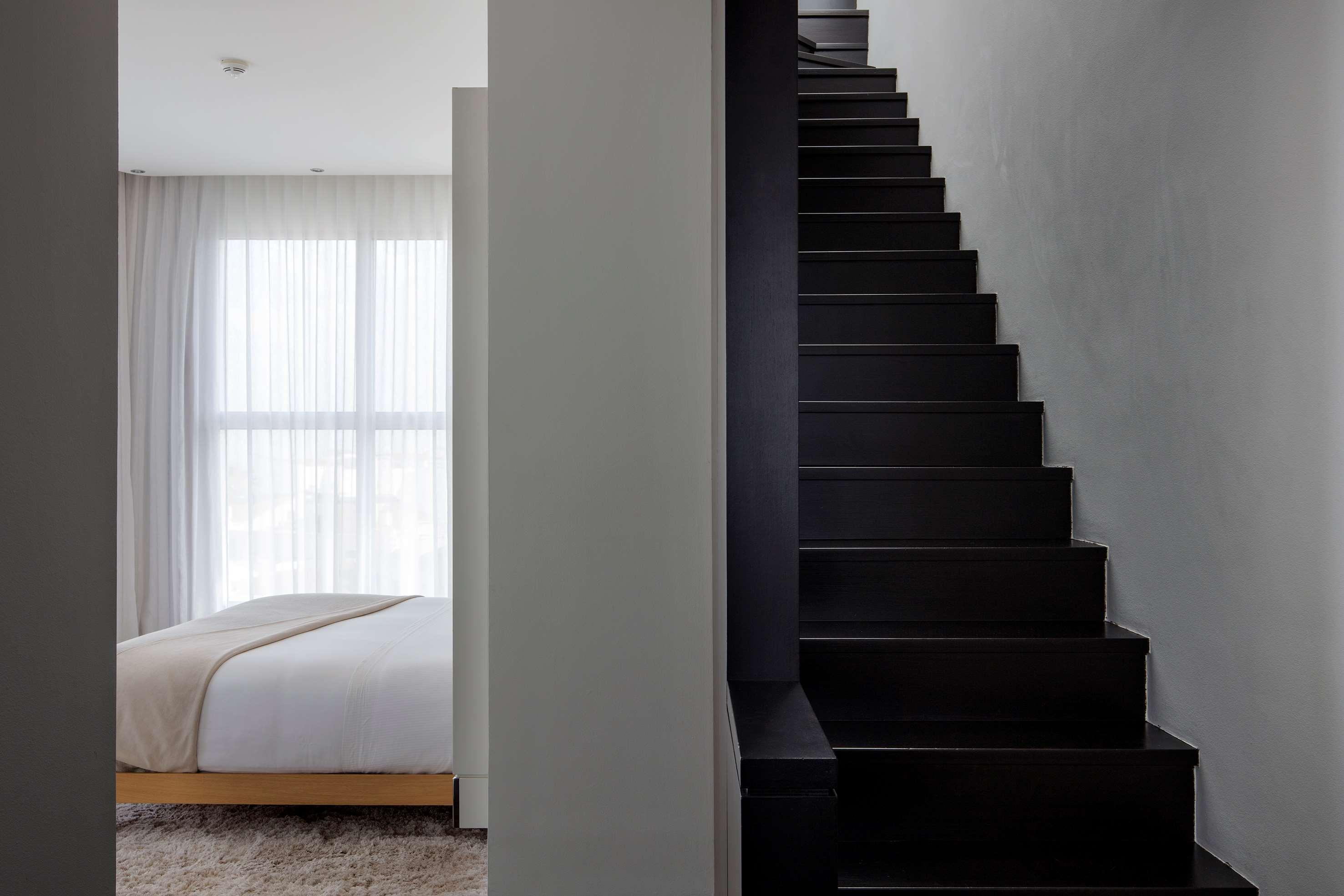 Me Madrid Reina Victoria By Melia Hotel Ngoại thất bức ảnh